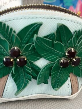 Authentic Kate Spade collectible Palm Tree I Need a Vacation key coin holder